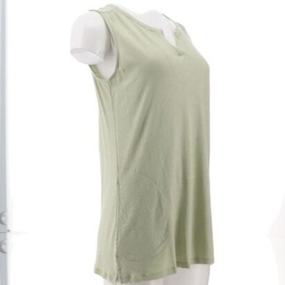 TUNIC TOP - DENIM & CO - Dress Blouse Sleeveless Shirt - NWT - Sm Petite - Sage - Picture 2 of 3